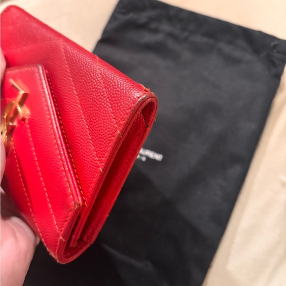 Saint Laurent YSL Red Leather Compact Wallet with Gold Logo GUC - Picture 5 of 15